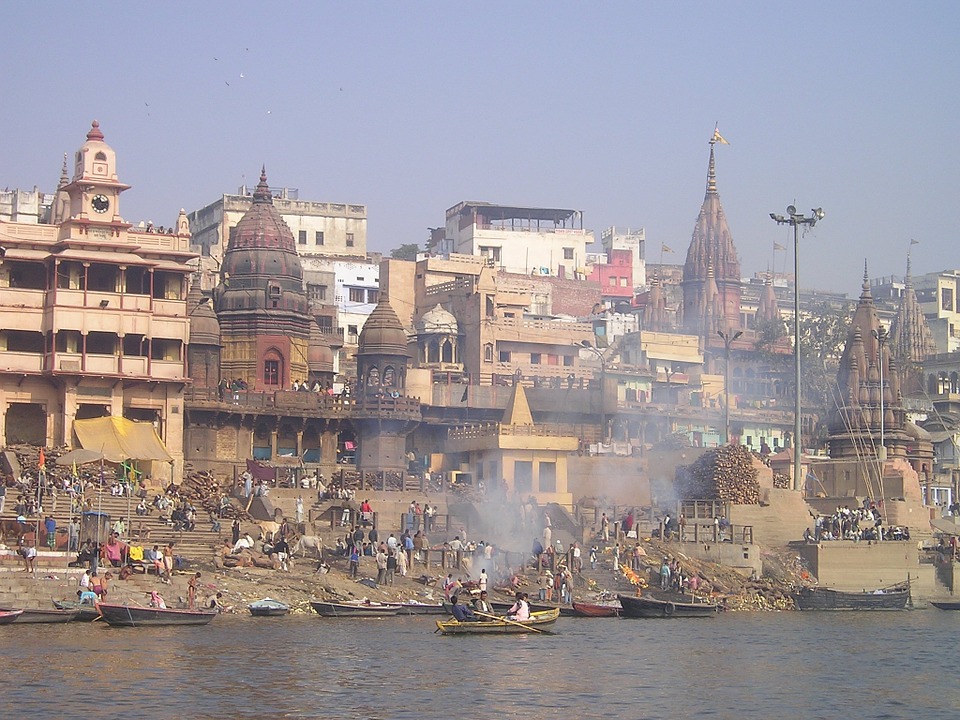 Ganges India Holy River Combustion Cremation 372