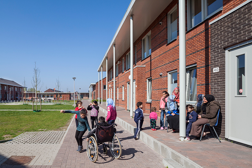 COA reception centre for asylum seekers ter apel netherlands felixx de zwarte hon designboom 08