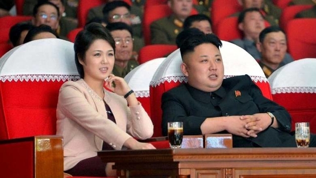 North Korean leader Kim Jong Un and his wife Ri Sol Ju 800x430