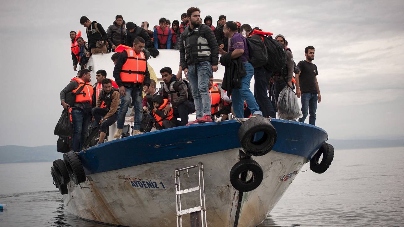 «Τσουνάμι» 3 εκ. μεταναστών έτοιμο στην Τουρκία για να περάσει στην Ελλάδα 