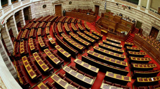 «Μίνι» - φορολογικό κατέθεσε η Κυβέρνηση στη Βουλή