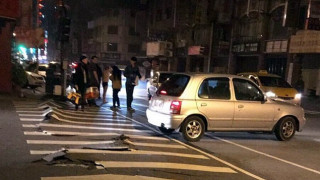 Σεισμός στην Ταϊβάν: Εγκλωβισμένοι από κατάρρευση ξενοδοχείου - Ζημιές στους δρόμους 
