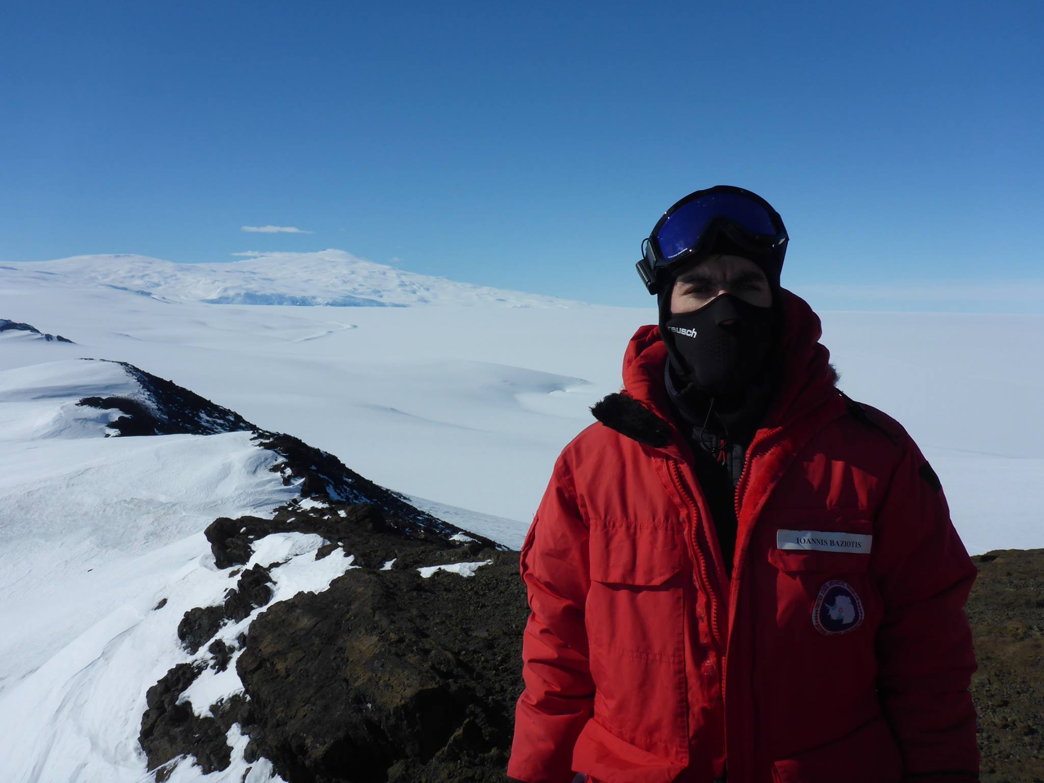 Ένας Έλληνας γεωλόγος εκπαιδεύεται στην παγωμένη Ανταρκτική για αποστολή της… NASA! (pics)  