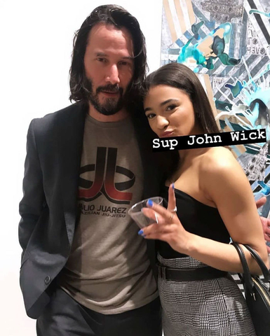keanu reeves not touching fans photos 5cfe264546222 700