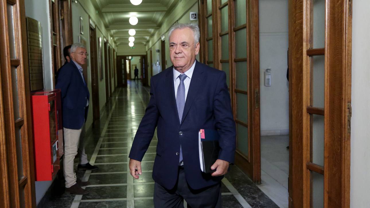 Δραγασάκης: Η κυβέρνηση θα δώσει μάχη να μην περικοπούν οι συντάξεις