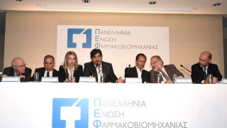 Ομοβροντία κατά της κυβερνητικής πολιτικής στο φάρμακο από την ελληνική φαρμακοβιομηχανία 