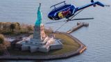 «Πιρουέτες» στον αέρα: Πιλότος πέταξε ανάποδα με ελικόπτερο στο Μανχάταν 