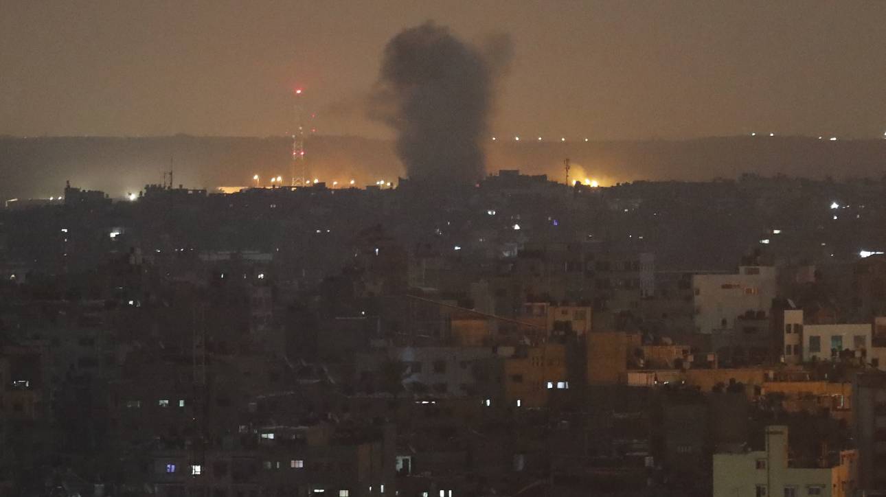 Ισραήλ: Αεροπορικά πλήγματα στη Λωρίδα της Γάζας σε αντίποινα για τη ρίψη ρουκέτας