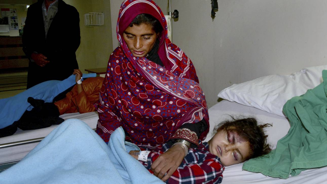 Πακιστάν: 77 νεκροί από κατολισθήσεις – Μάχη με τον χρόνο για εντοπισμό επιζώντων