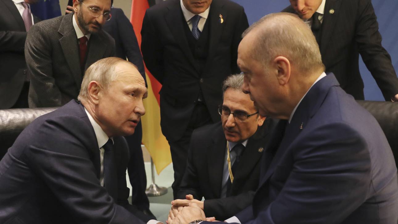 Η Άγκυρα ζητά παρέμβαση Πούτιν για να σταματήσουν οι εχθροπραξίες στην Ιντλίμπ