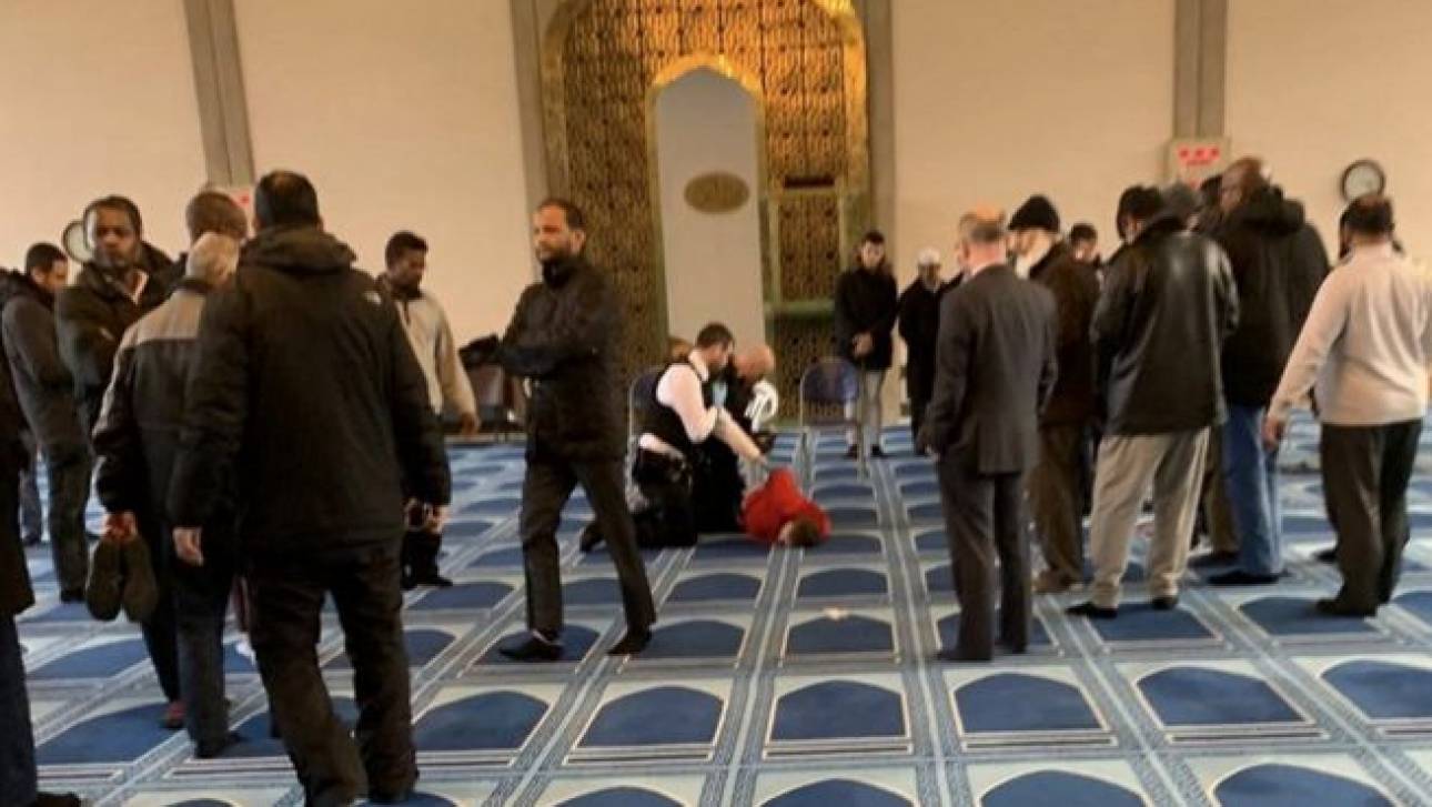 Επίθεση με μαχαίρι σε τζαμί στο Λονδίνο