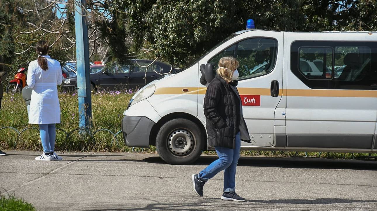 Κορωνοϊός: Θετικός στον ιό διευθυντής του νοσοκομείου Πύργου – Σε καραντίνα συνάδελφοί του