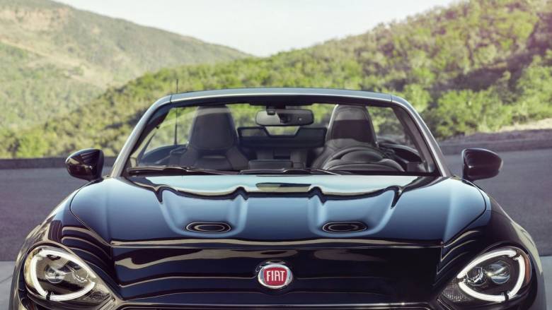 50 χρόνια μετά το αρχέτυπο του, το Fiat 124 Spider επιστρέφει