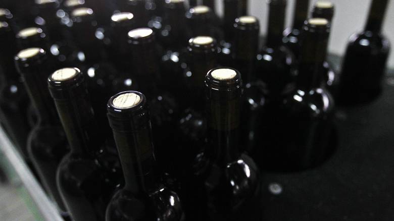 Δημοσιεύθηκε η απόφαση Αλεξιάδη για την αύξηση του Ειδικού Φόρου Κατανάλωσης στο κρασί