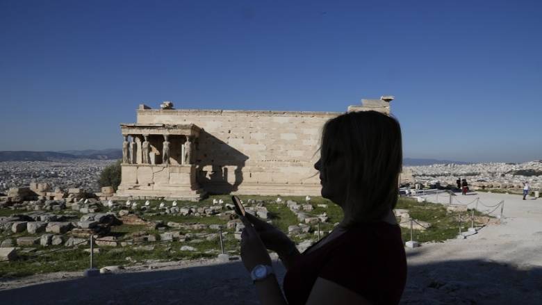 Τρίτος δημοφιλέστερος προορισμός η Ελλάδα για τους σουηδούς τουρίστες