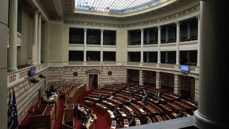 Πρώτη κοινοβουλευτική κόντρα Τσίπρα - Μητσοτάκη
