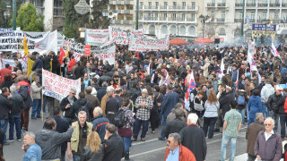 Αγρότες Σύνταγμα:  Δεύτερη μέρα κινητοποιήσεων στην Αθήνα
