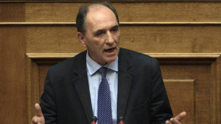Σταθάκης: Η Ελλάδα επιθυμεί μακρά μεταβατική περίοδο για τα «κόκκινα δάνεια»
