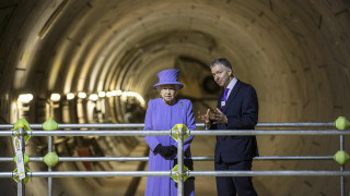 Από το 2018 θα λειτουργεί γραμμή μετρό στο όνομα της βασίλισσας Ελισάβετ