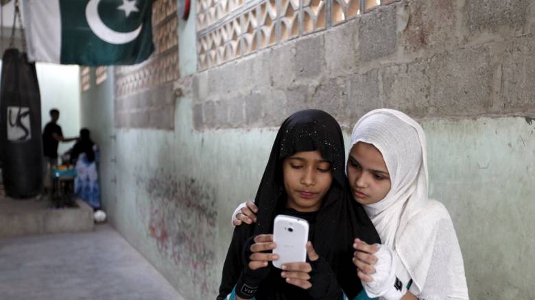 Η αστυνομία απέτρεψε γάμο 9χρονης με 14χρονο στο Πακιστάν