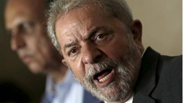 «Δε φοβάμαι τίποτα», λέει ο πρώην πρόεδρος της Βραζιλίας Λούλα ντα Σίλβα, μετά την κράτησή του