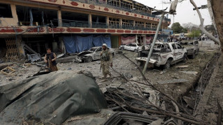 Πακιστάν: Επίθεση αυτοκτονίας από Ταλιμπάν έξω από δικαστήριο