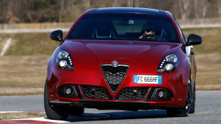 H Alfa Romeo φρεσκάρει την όμορφη Giulietta, υιοθετώντας κάποια στοιχεία από τη Giulia