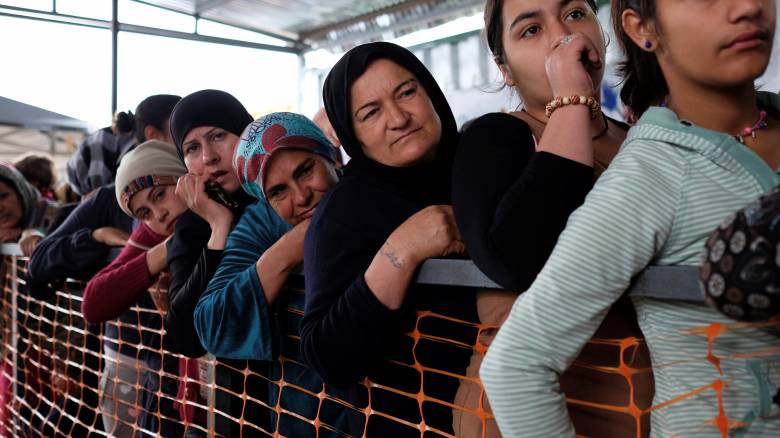 Βίζα και Βίσεγκραντ μπλοκάρουν τους πρόσφυγες στην Ελλάδα
