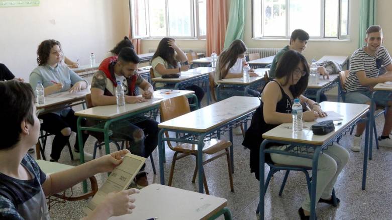 Πανελλήνιες 2016: Στα αρχαία ελληνικά και στα μαθηματικά εξετάζονται οι μαθητές