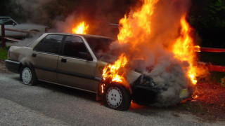 Τι πρέπει να κάνεις όταν το αυτοκίνητο πιάσει φωτιά