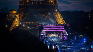 EURO 2016: με απόλυτη επιτυχία ολοκληρώθηκε η συναυλία του David Guetta στο Παρίσι