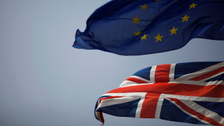 Καμία διαπραγμάτευση με το Λονδίνο μέχρι την ενεργοποίηση του άρθρου 50, λέει η ΕΕ