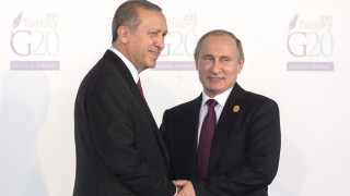 Άρση τουριστικών κυρώσεων προς την Τουρκία υπέγραψε ο Πούτιν