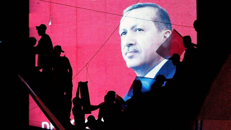 Ερντογάν: Έφυγε πρόεδρος, γύρισε σουλτάνος - CNN.gr