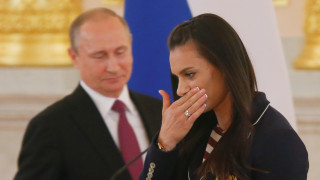 Τα δάκρυα της Ισινμπάγεβα μπροστά στον Πούτιν για τον αποκλεισμό από το Ρίο