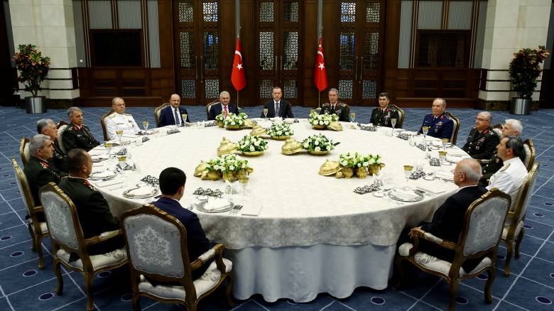 Ερντογάν: Στον υπουργό Άμυνας θα δίνουν πλέον αναφορά οι αρχηγοί των ενόπλων δυνάμεων