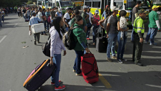 Άνοιξαν τα σύνορα Βενεζουέλας-Κολομβίας: Ταξίδεψαν 800 χλμ για λίγο ρύζι και λάδι