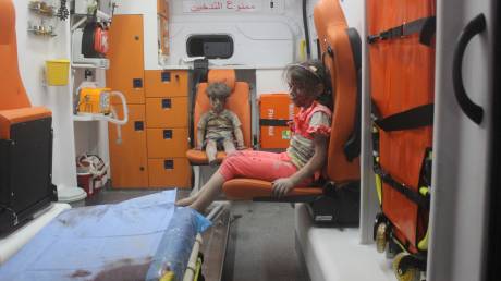 Χαλέπι: Έχασε τη μάχη ο 10χρονος αδελφός του «αγοριού στο ασθενοφόρο»