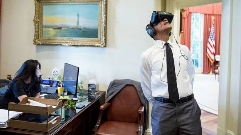 Ο Ζάκερμπεργκ «ταξίδεψε» τον Ομπάμα στην εικονική πραγματικότητα