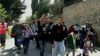 Μουζάλας: Αποσυμφόρηση της Χίου από τους πρόσφυγες
