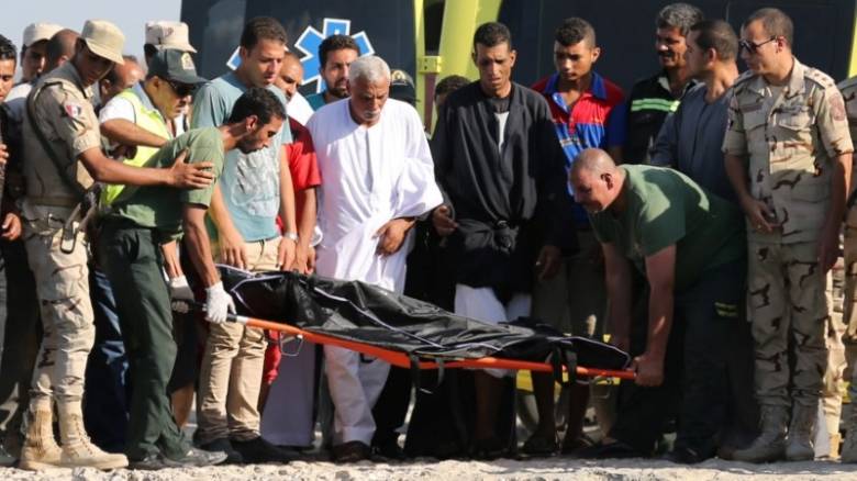 Ξεπέρασαν τους 160 οι νεκροί από το προσφυγικό ναυάγιο ανοιχτά της Αιγύπτου