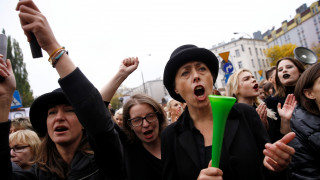 Απορρίφθηκε η πλήρης απαγόρευση των αμβλώσεων στην Πολωνία