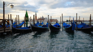 Αναστέλλεται η λειτουργία των Προξενείων σε Βενετία και Μιλάνο