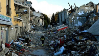 Σεισμός Ιταλία: «Πρωτοφανής σεισμική δραστηριότητα», δηλώνει ο Γ. Χουλιάρας