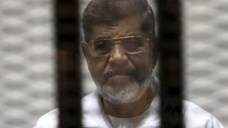 Αίγυπτος: Ακύρωση της θανατικής ποινής και νέα δίκη για τον Μοχάμεντ Μόρσι