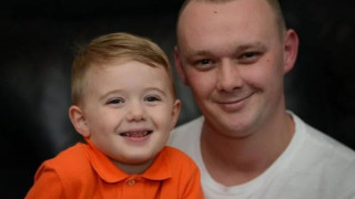Τρίχρονος έσωσε τη ζωή του διαβητικού πατέρα του