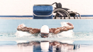 «Θέλω να μιλήσω για ισότητα». Ο παραολυμπιονίκης Αντώνης Τσαπατάκης έχει ένα «Όνειρο»