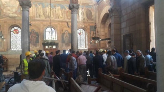 Έκρηξη με νεκρούς έξω από καθεδρικό ναό στο Κάιρο