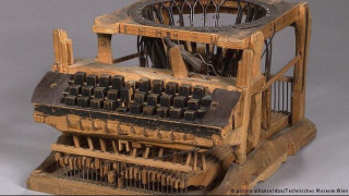 Η πρώτη γραφομηχανή στον κόσμο: Η ιστορία της (pic)