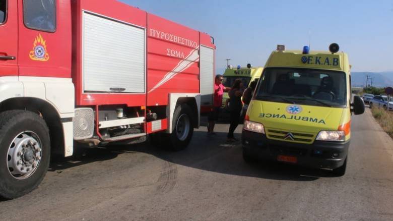 Γιάννενα: Φορτηγό παρέσυρε δύο γυναίκες (pics)